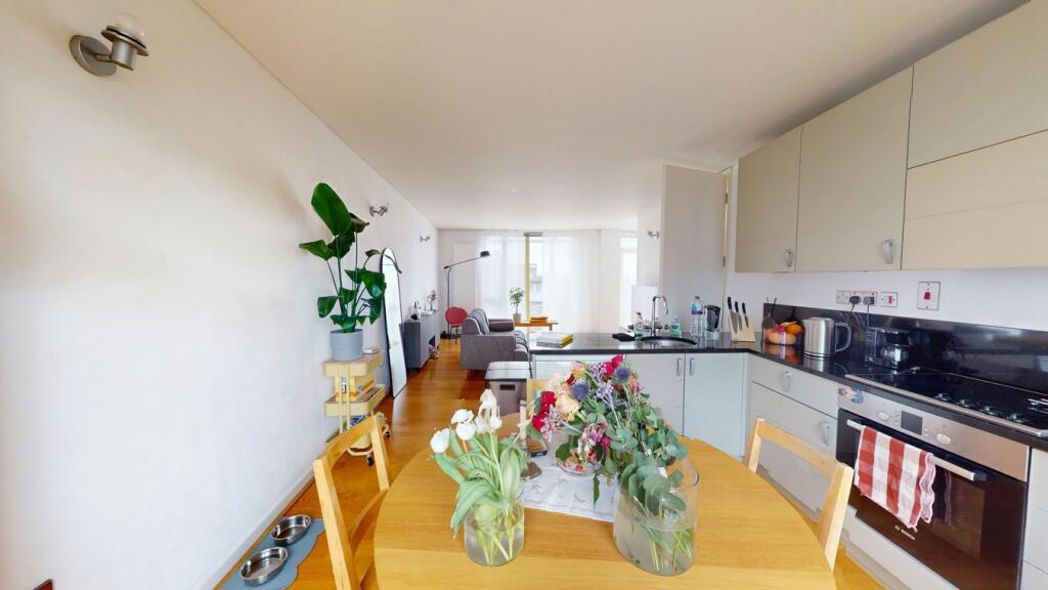 Property image 3 of 14