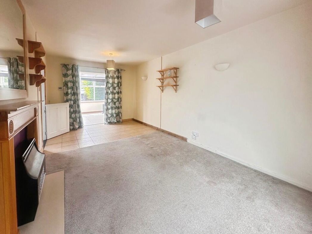 Property image 2 of 15