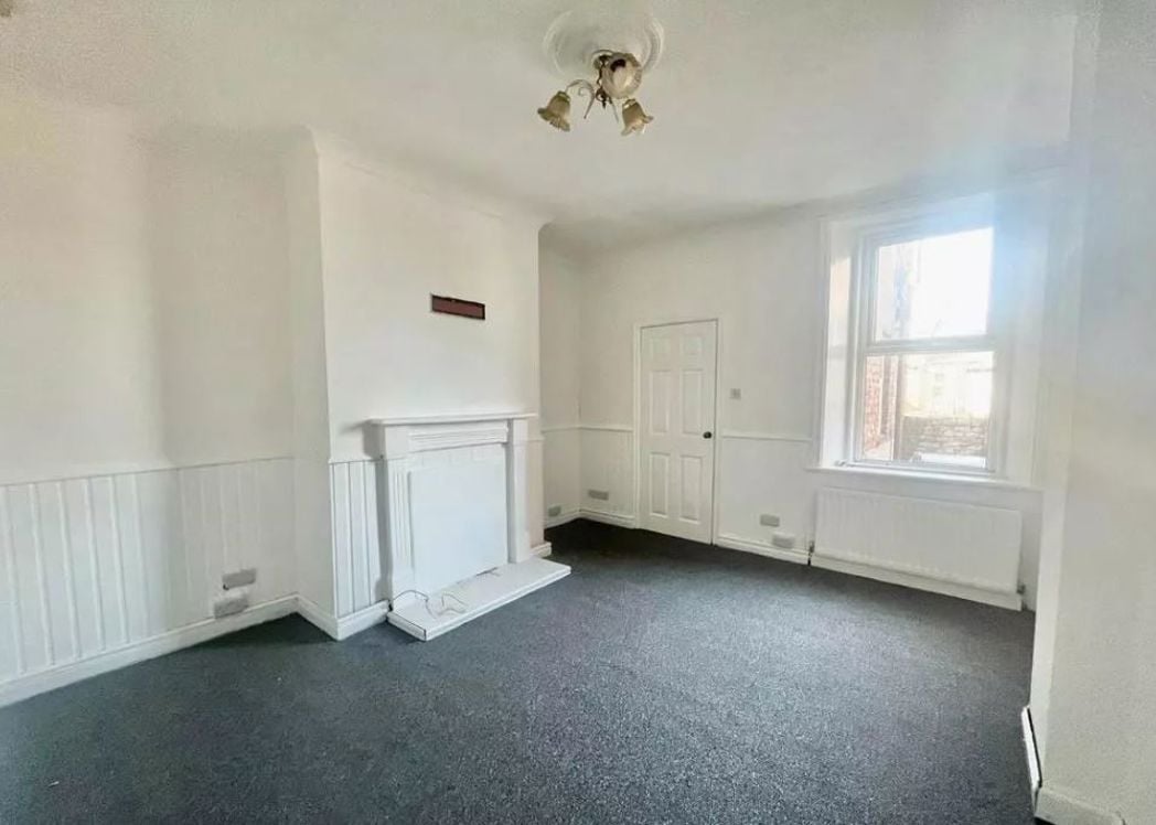 Property image 2 of 4