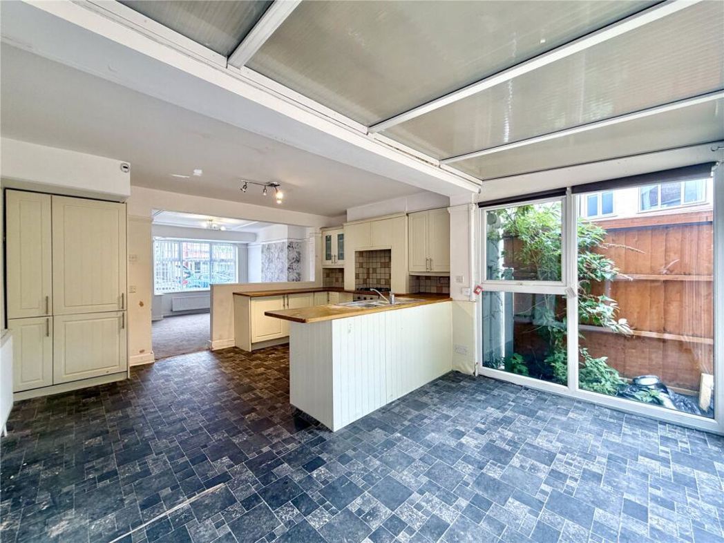 Property image 5 of 17