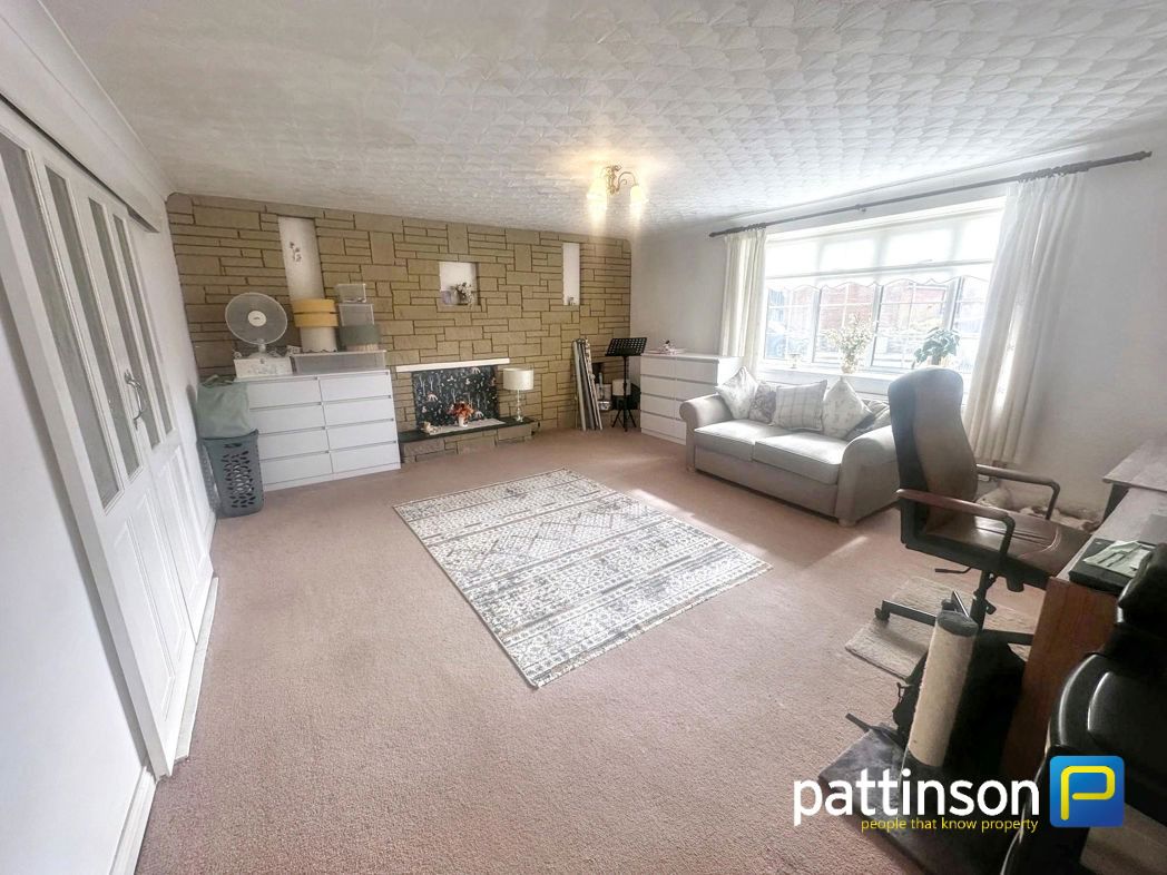 Property image 4 of 15
