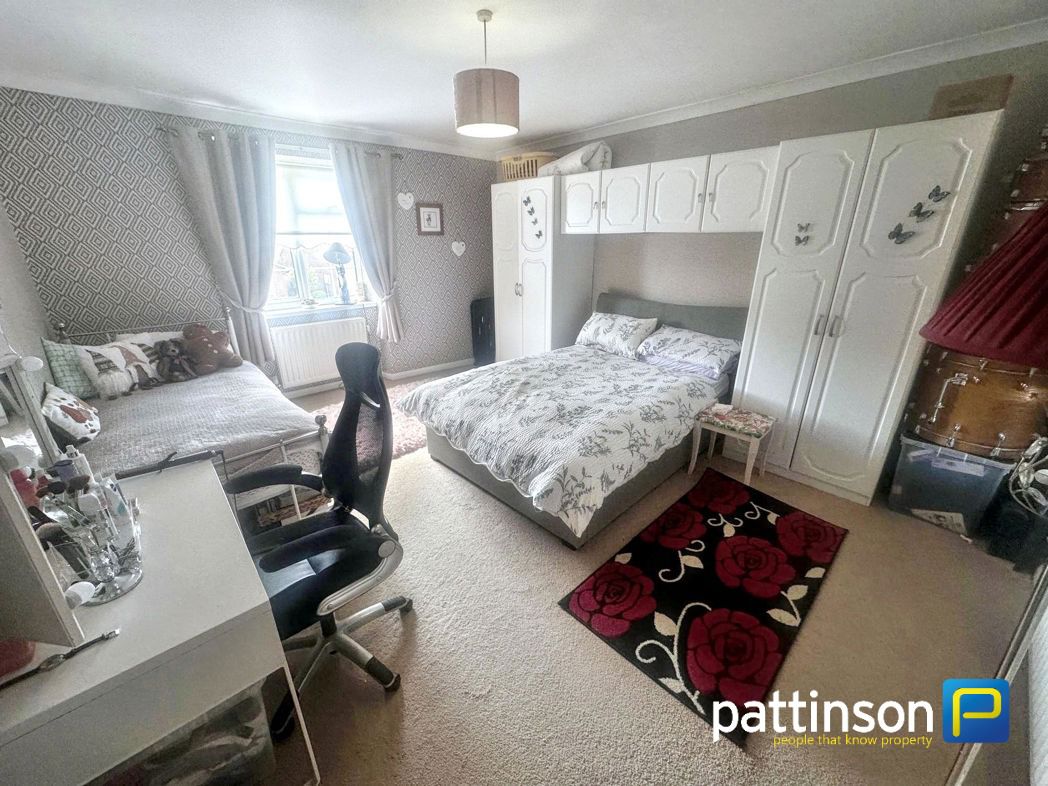 Property image 8 of 15