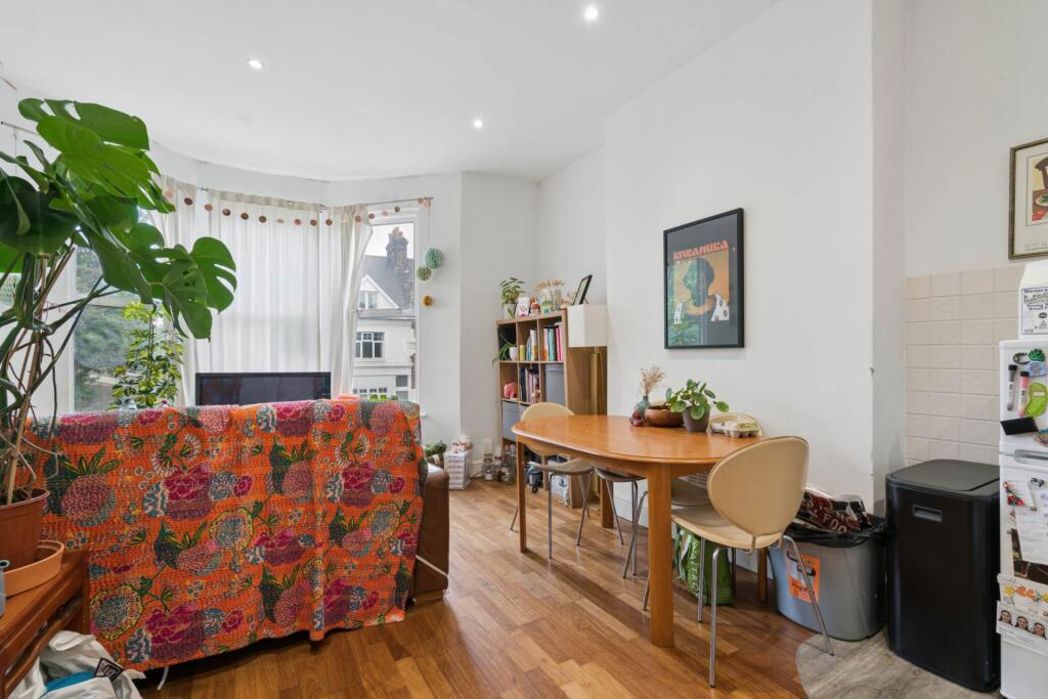 Property image 7 of 8