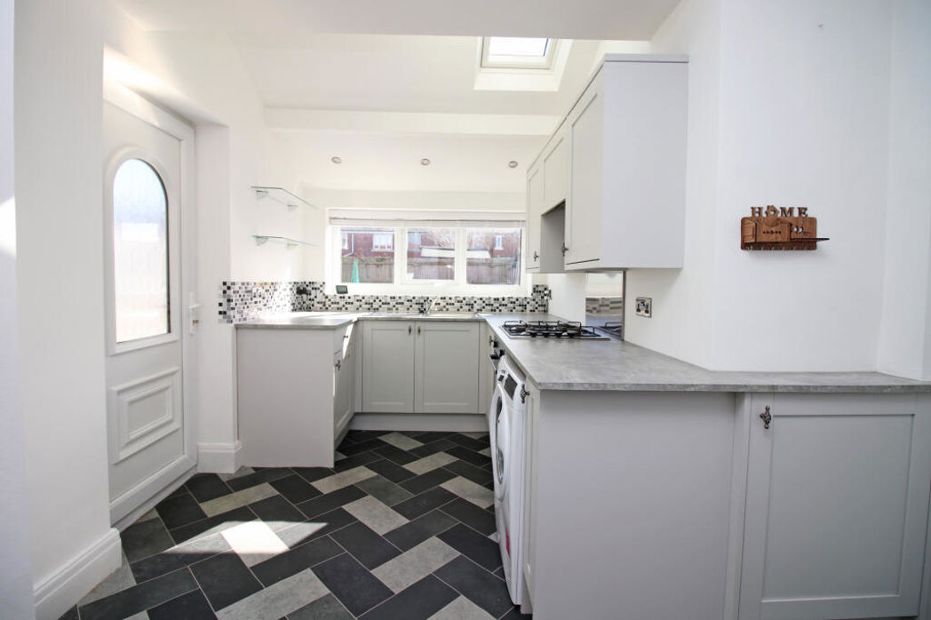 Property image 4 of 19