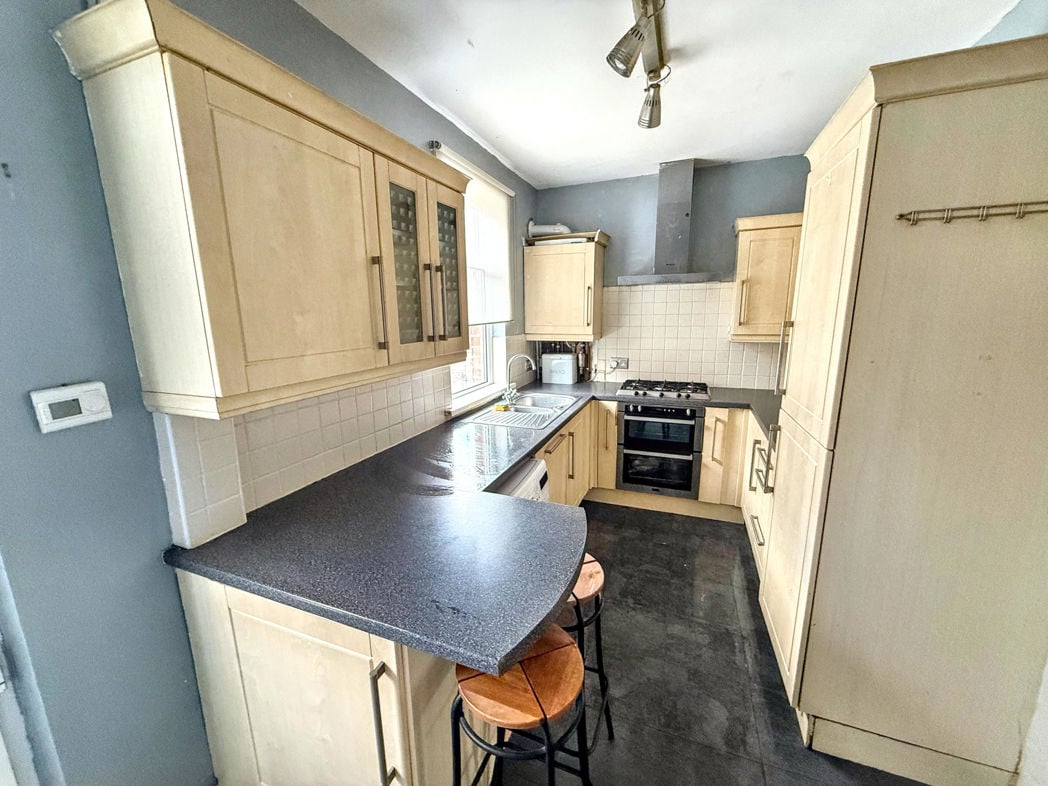 Property image 3 of 8