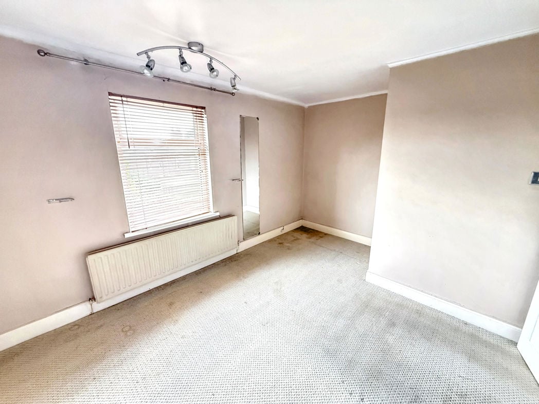Property image 4 of 8