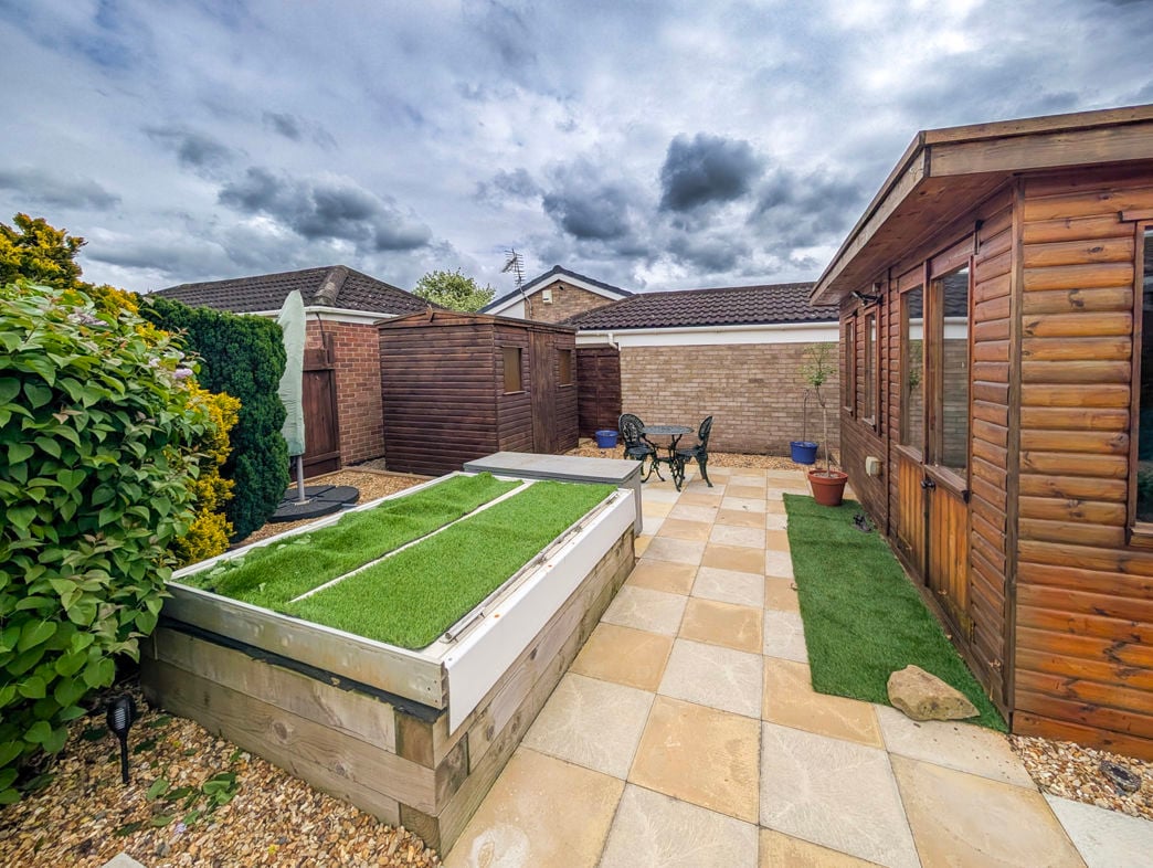 Property image 14 of 17
