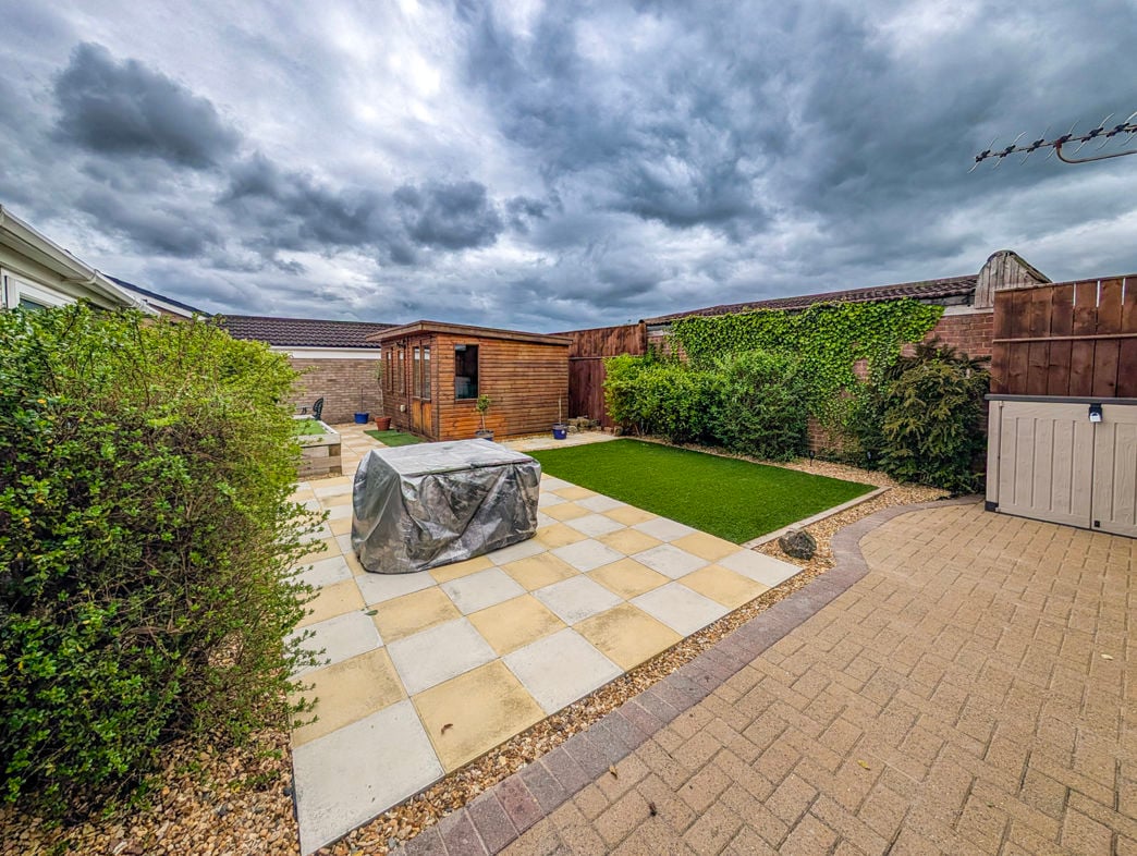 Property image 13 of 17