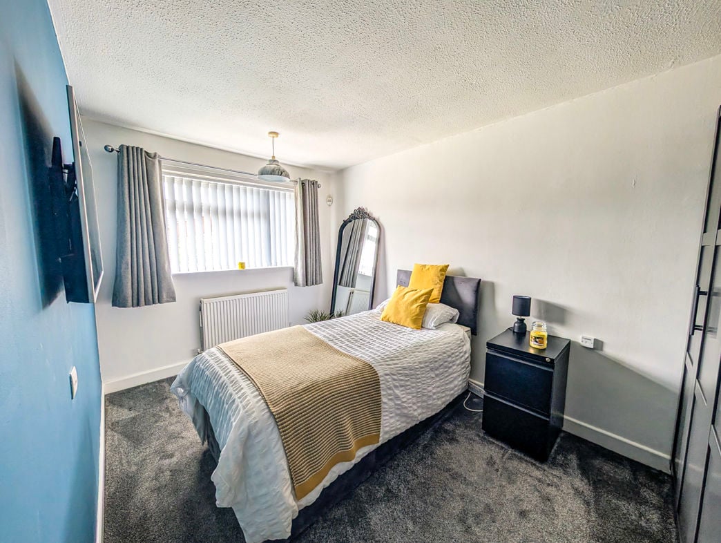Property image 7 of 17