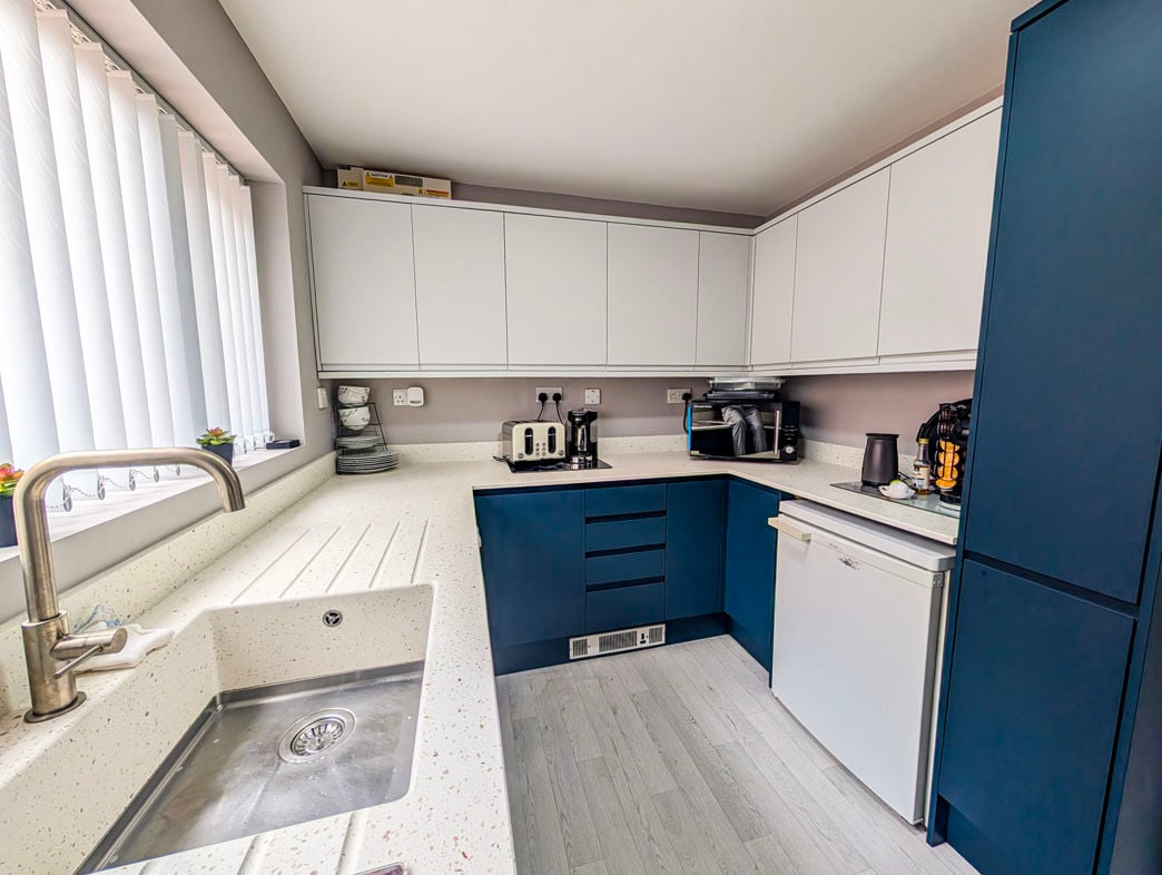 Property image 5 of 17