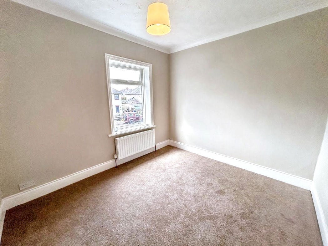 Property image 11 of 12