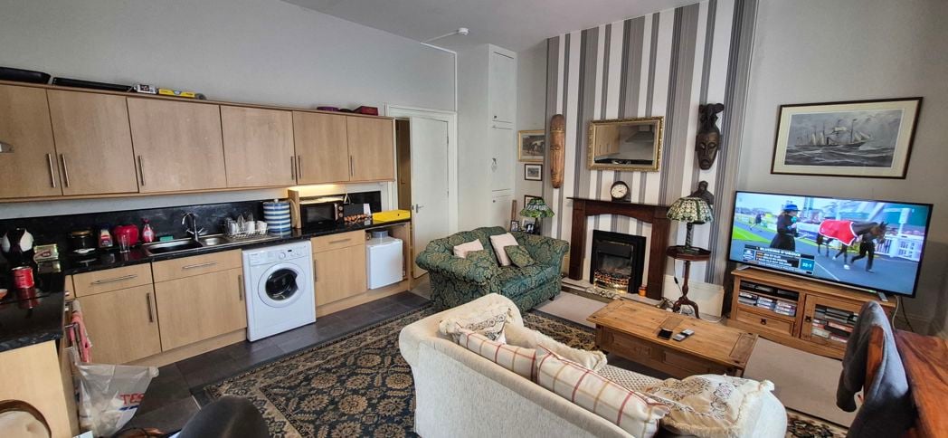 Property image 6 of 54