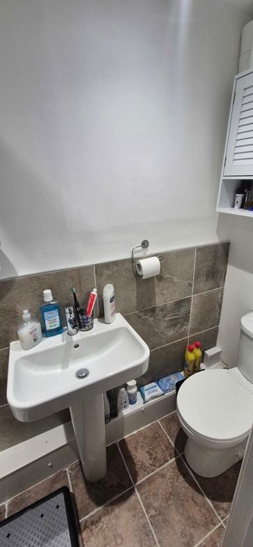 Property image 21 of 54
