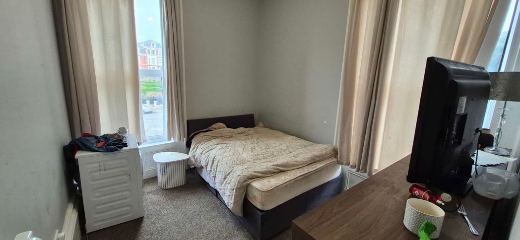 Property image 35 of 54