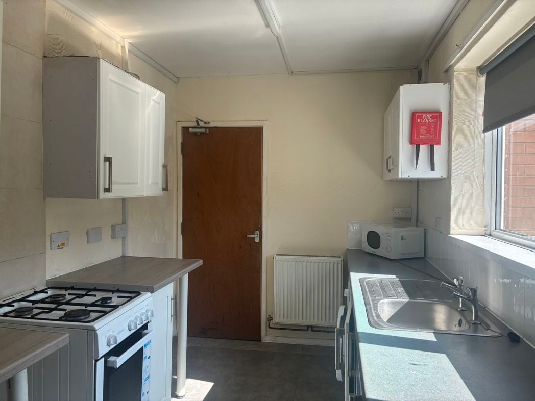 Property image 2 of 17
