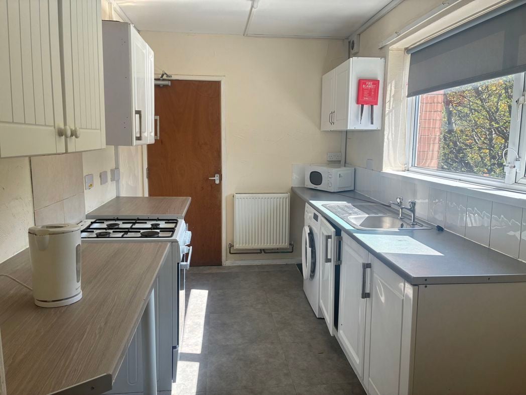 Property image 3 of 17