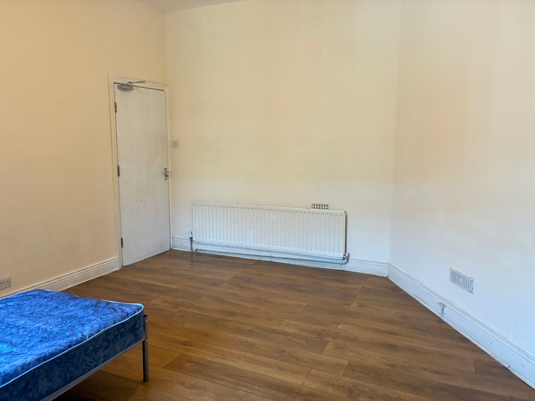 Property image 12 of 17