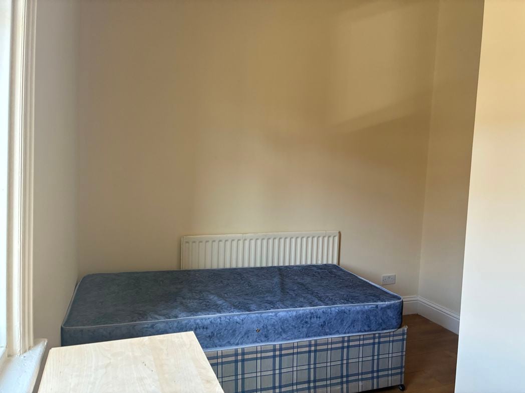 Property image 15 of 17