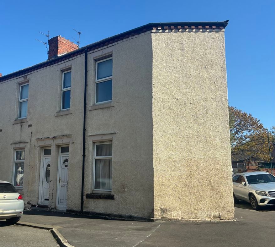 Property image 1 of 17