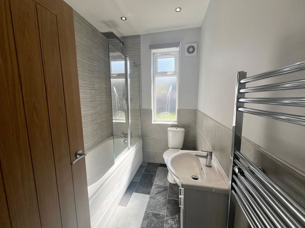 Property image 6 of 6