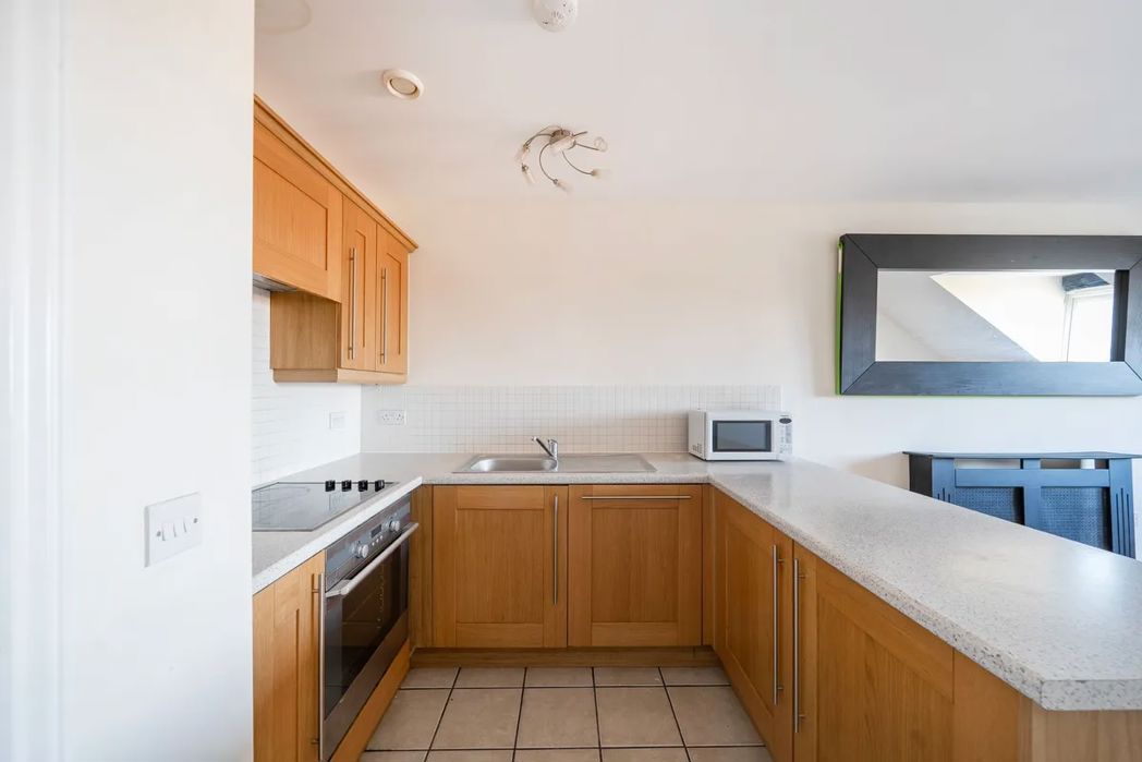 Property image 10 of 10