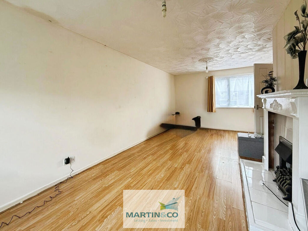 Property image 2 of 13