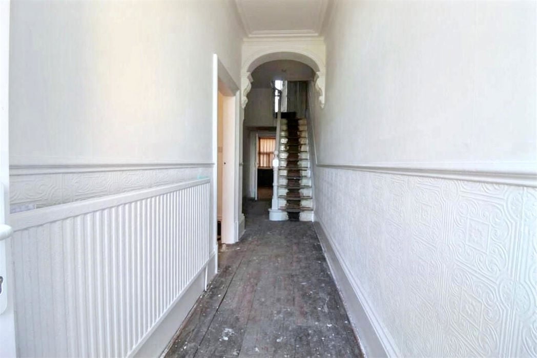 Property image 2 of 24