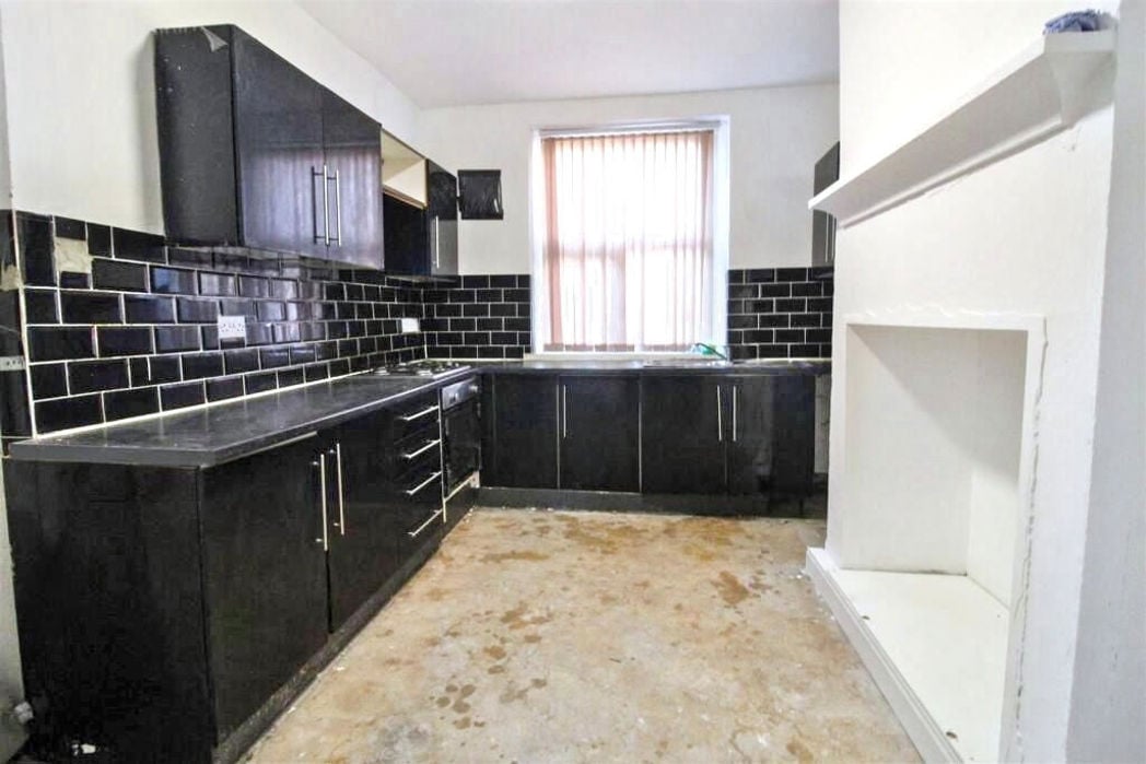 Property image 5 of 24