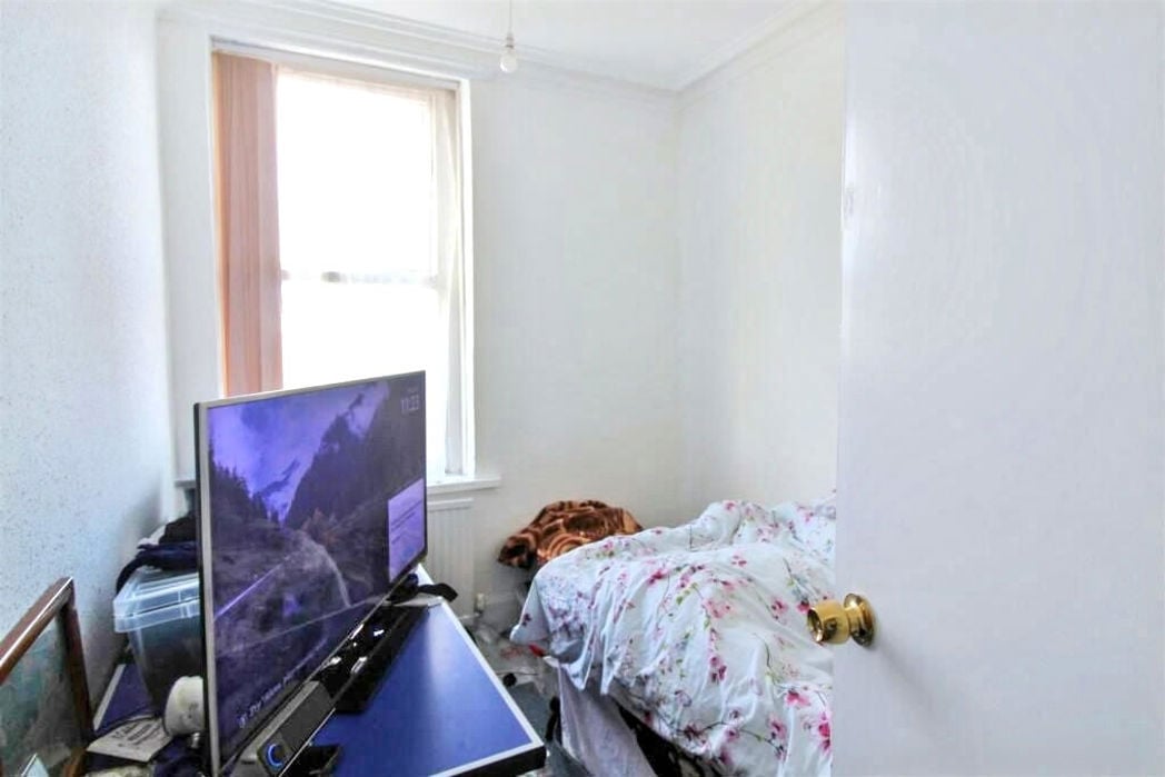 Property image 11 of 24