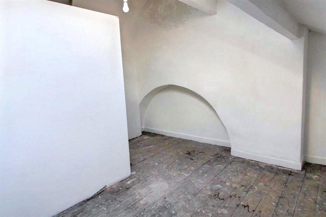 Property image 16 of 24