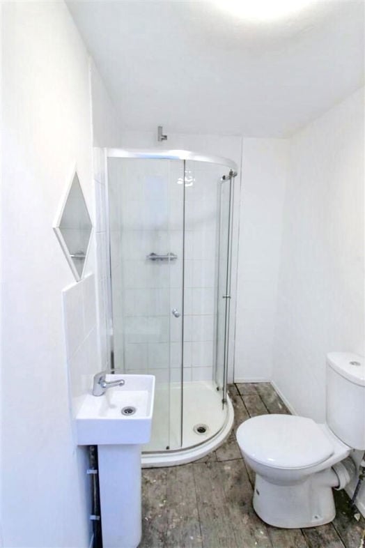 Property image 18 of 24