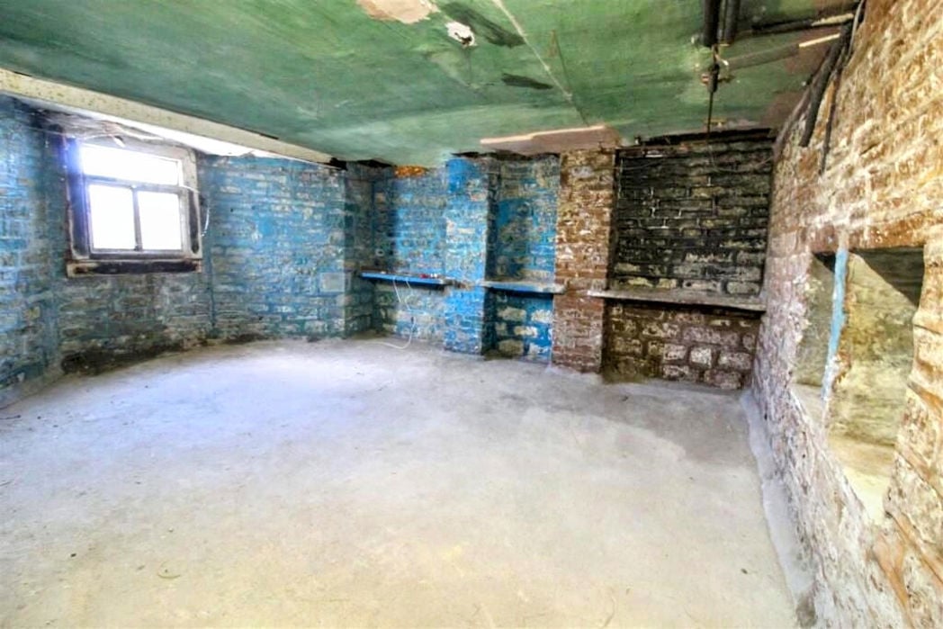 Property image 21 of 24