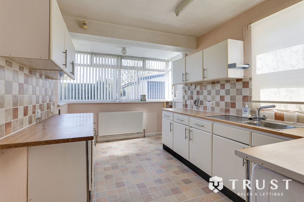 Property image 4 of 28