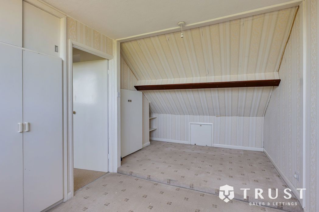 Property image 16 of 28