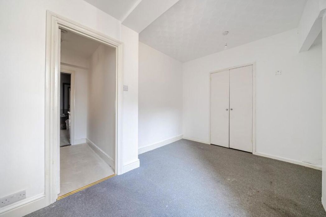 Lower Flat, Portsmouth, Hampshire, PO2 7NF