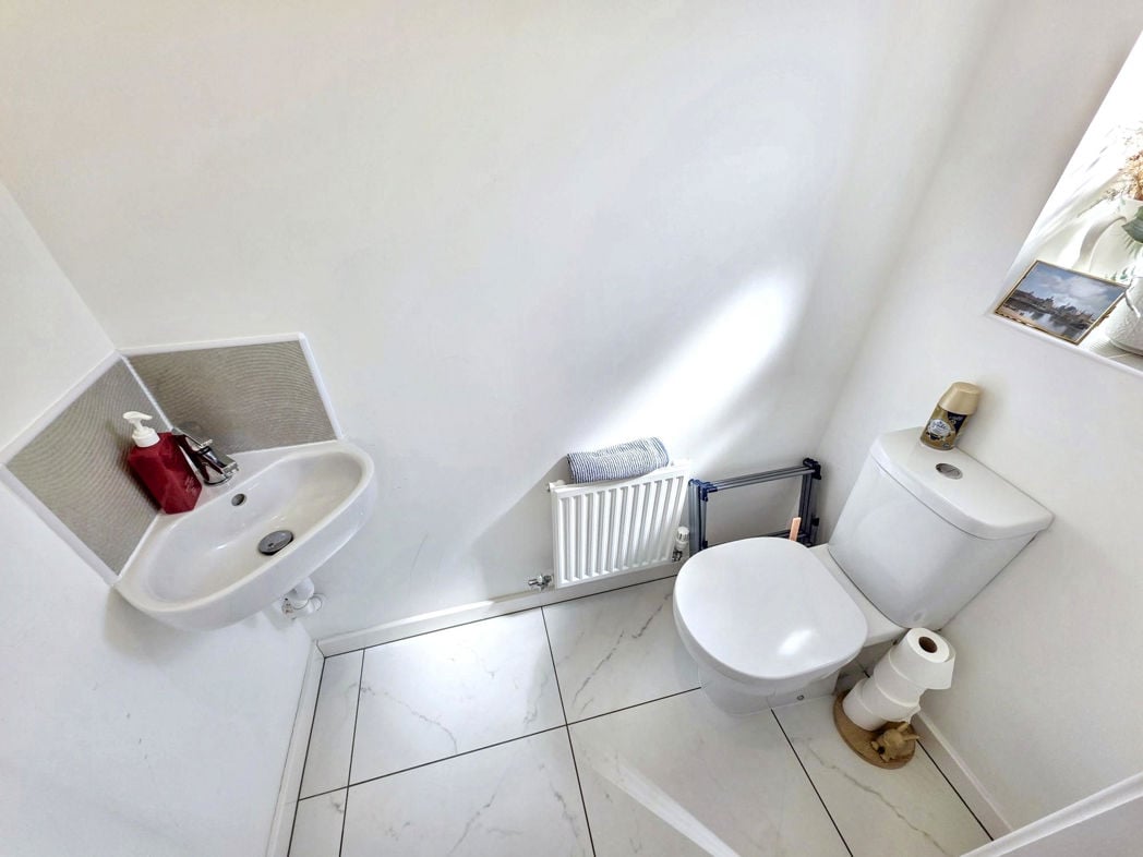 Property image 4 of 14