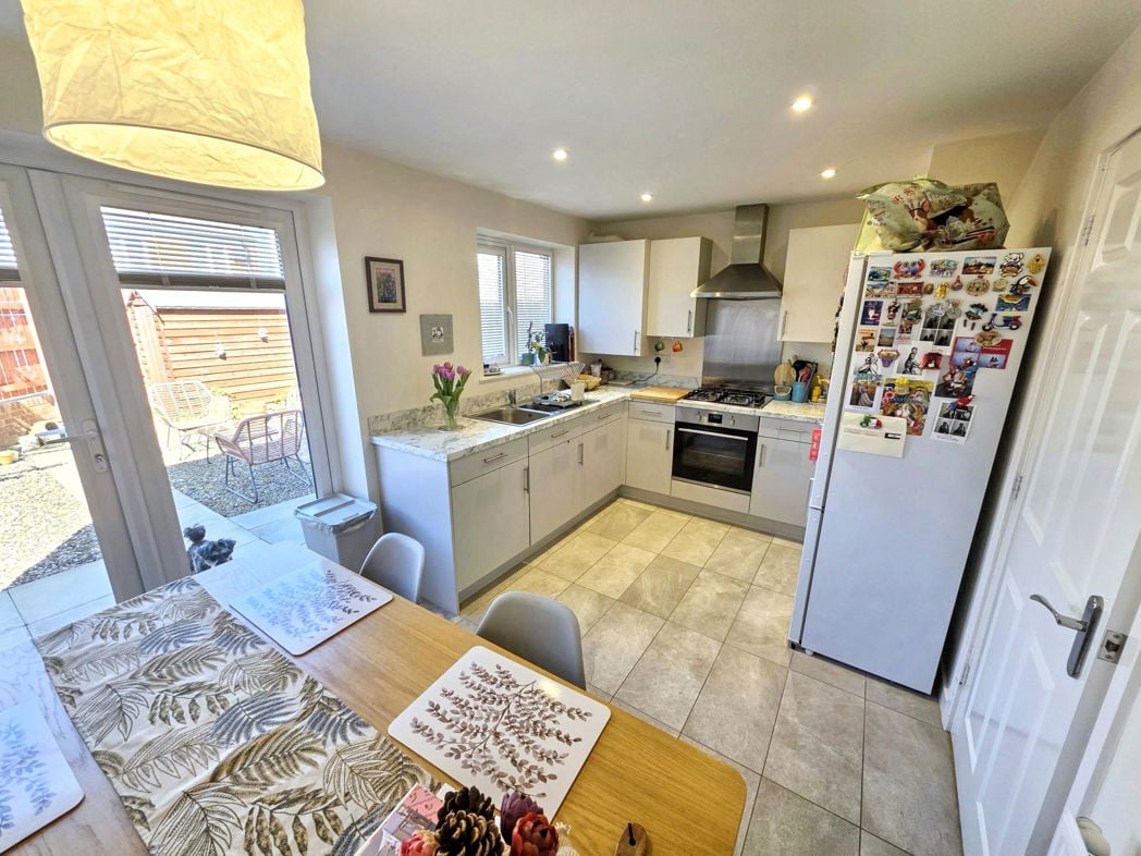 Property image 3 of 14
