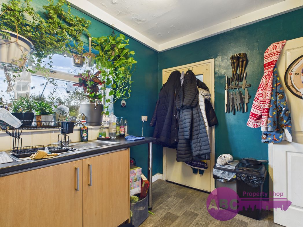 Property image 15 of 23