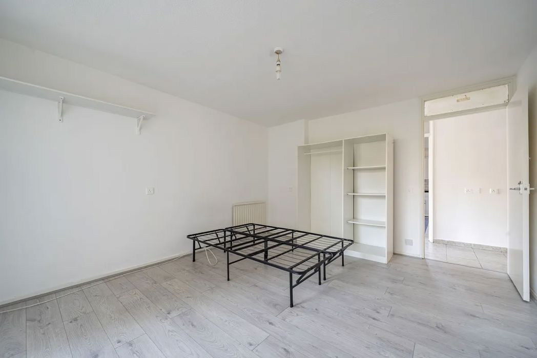 Property image 3 of 11