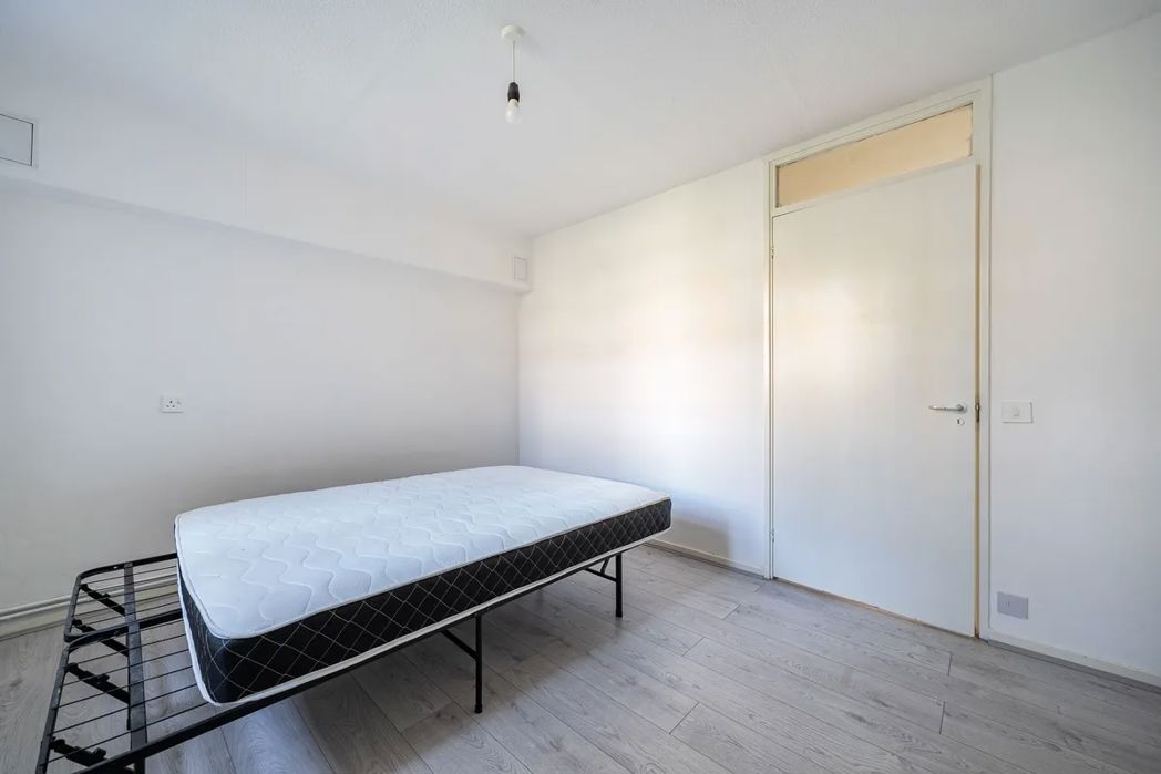 Property image 6 of 11