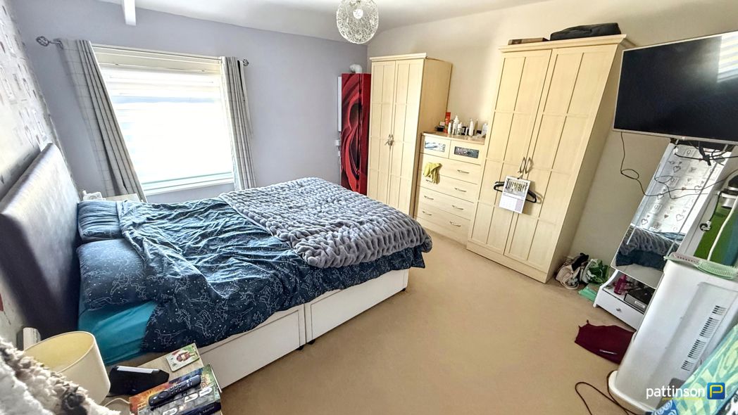 Property image 11 of 22