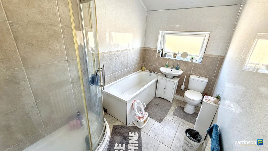 Property image 15 of 22