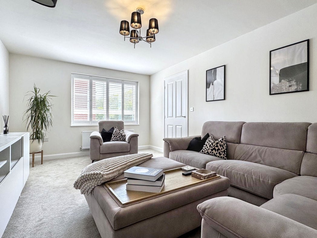 Property image 2 of 29