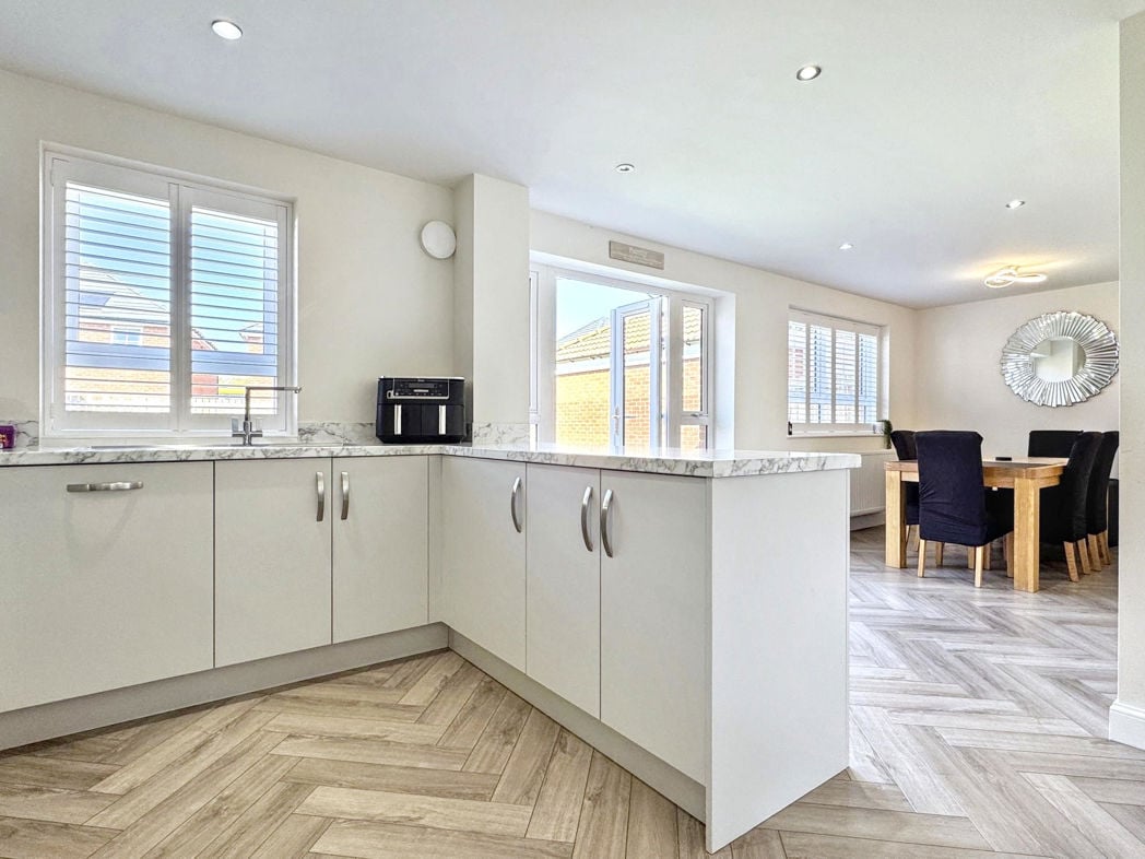Property image 3 of 29