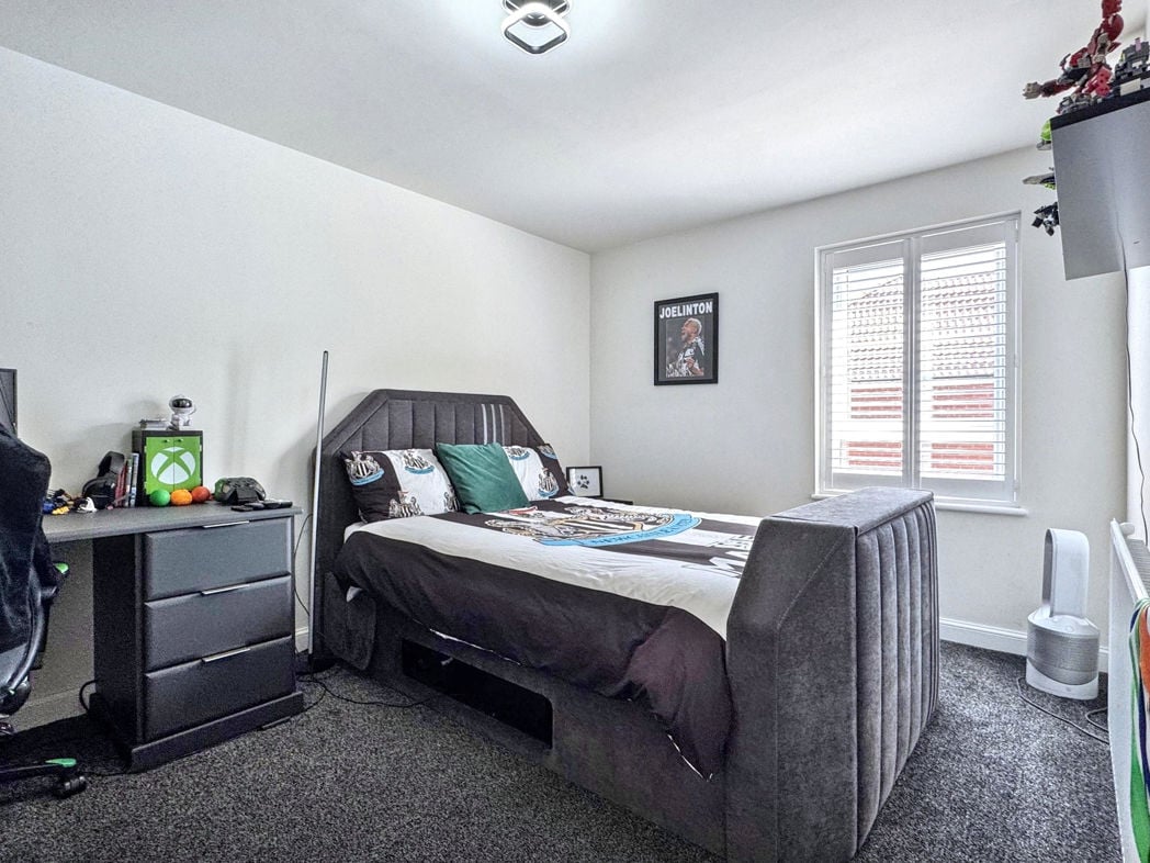 Property image 16 of 29