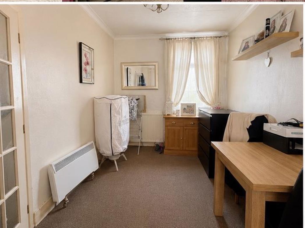 Property image 3 of 9