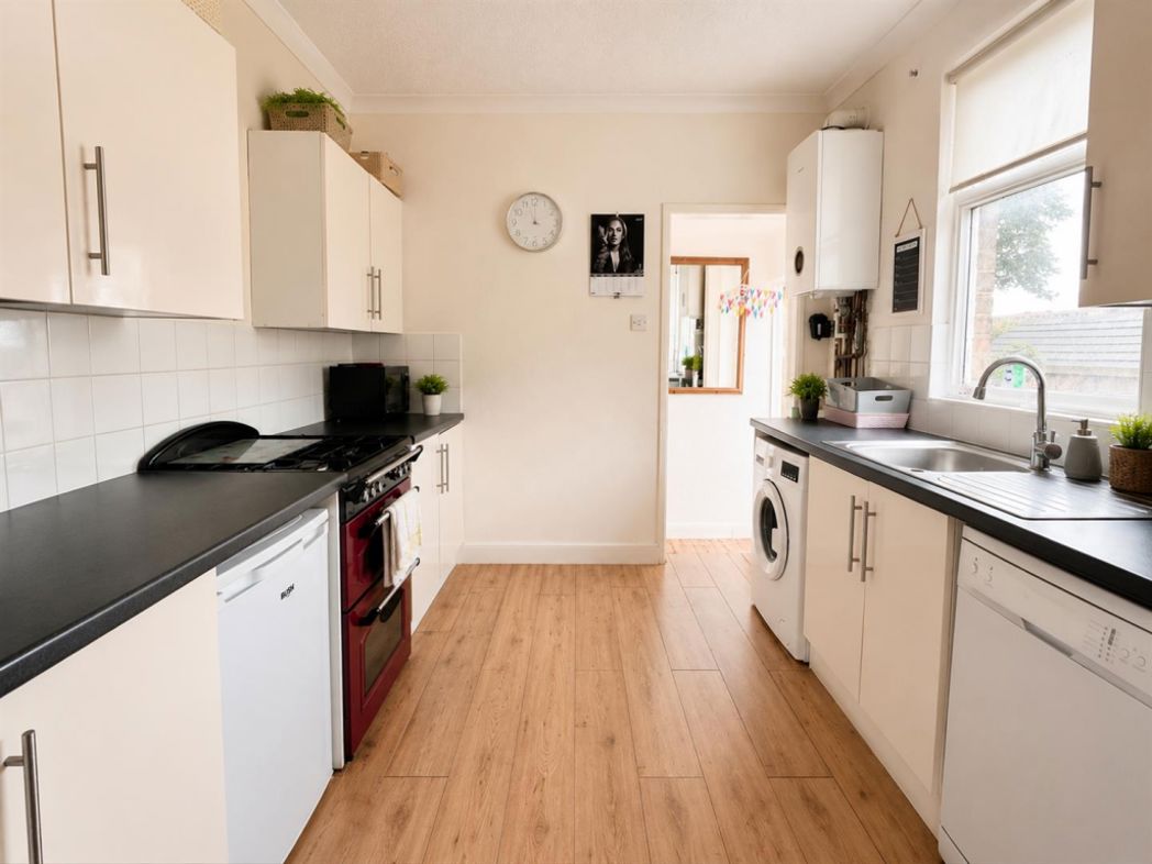 Property image 4 of 9