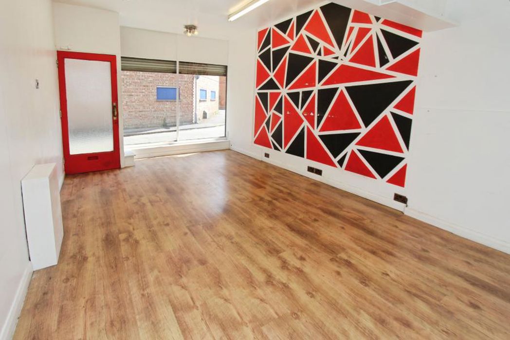 Property image 2 of 15