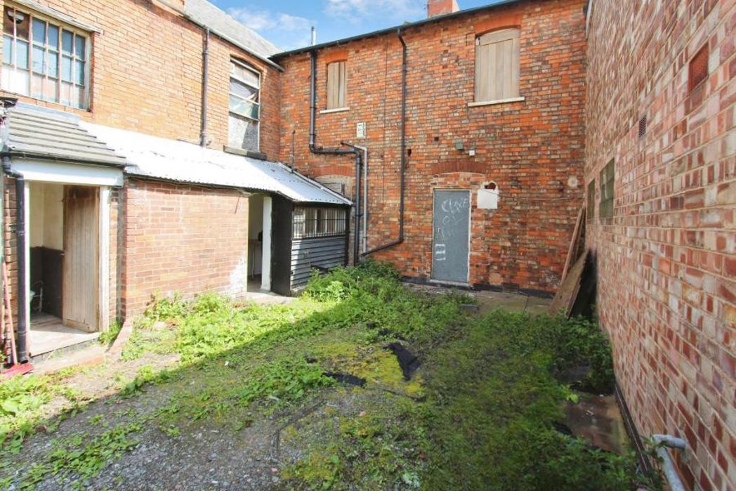 Property image 4 of 15