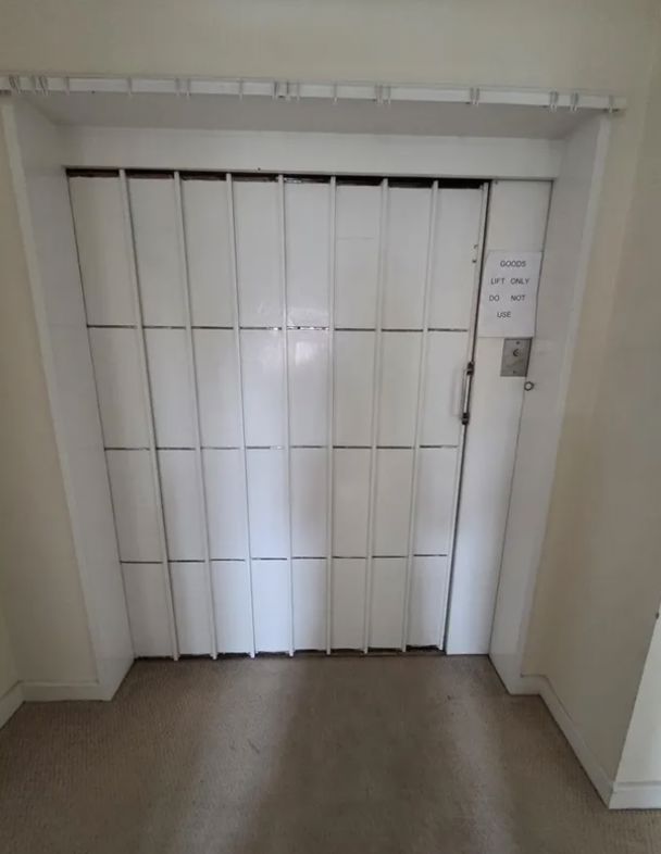Property image 7 of 12